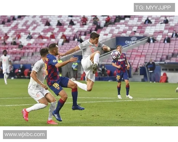 足球明星在场上的经典姿势与动作解析全方位展示他们的风采与技巧