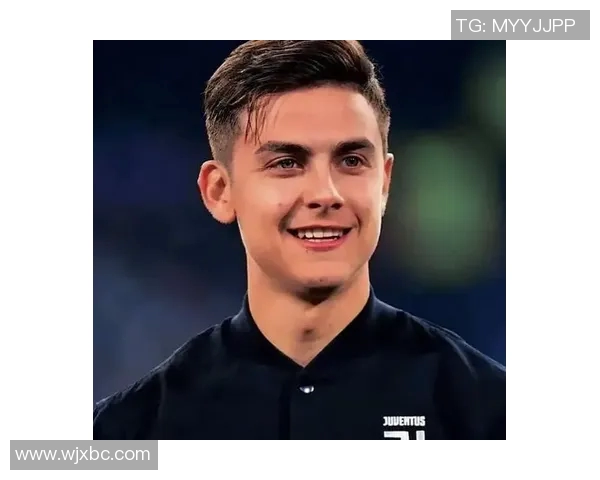 帅气男生足球明星头像展示与精彩瞬间回顾